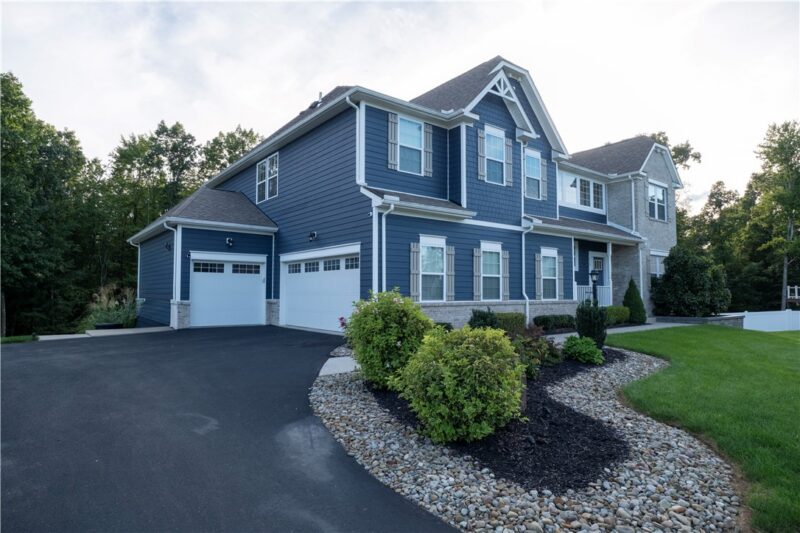 410 Hill Top — photo 2