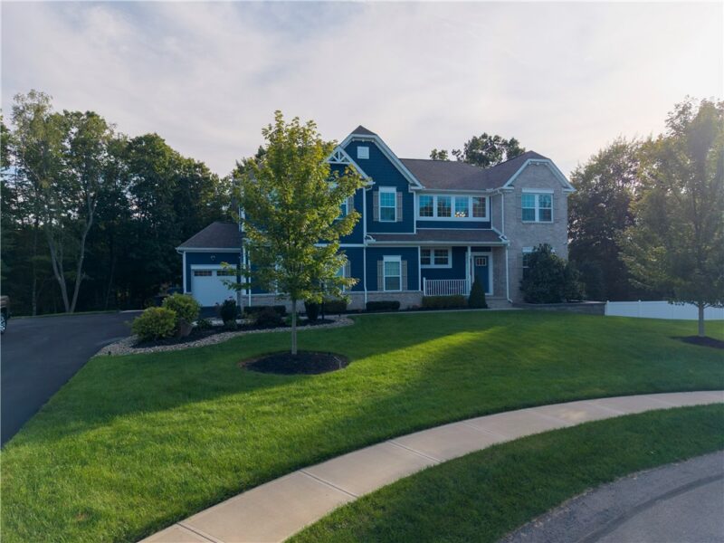 410 Hill Top — photo 3