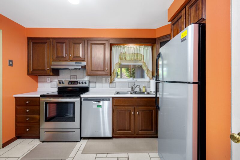 358 Yarrow Lane — photo 8