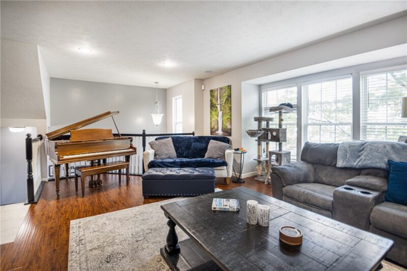 502 Garden Way — photo 5