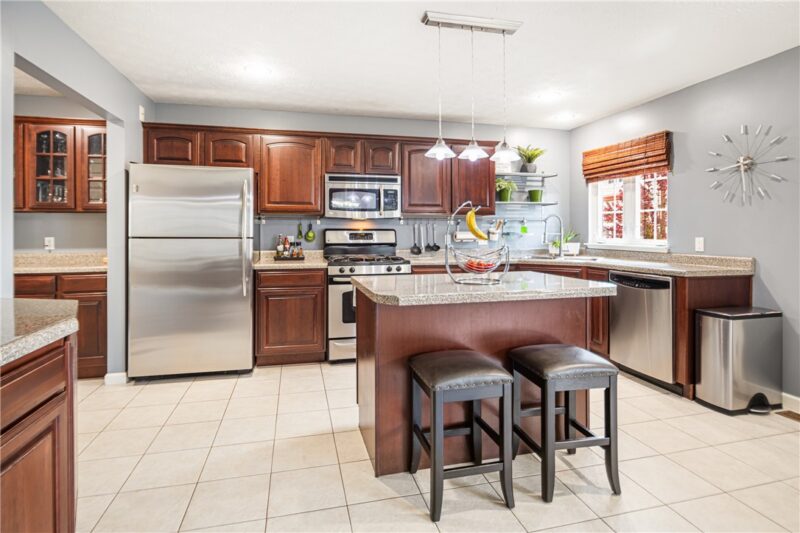 502 Garden Way — photo 7