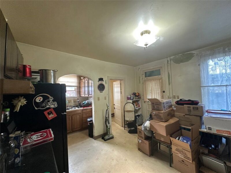 150 Watkins Ave — photo 7