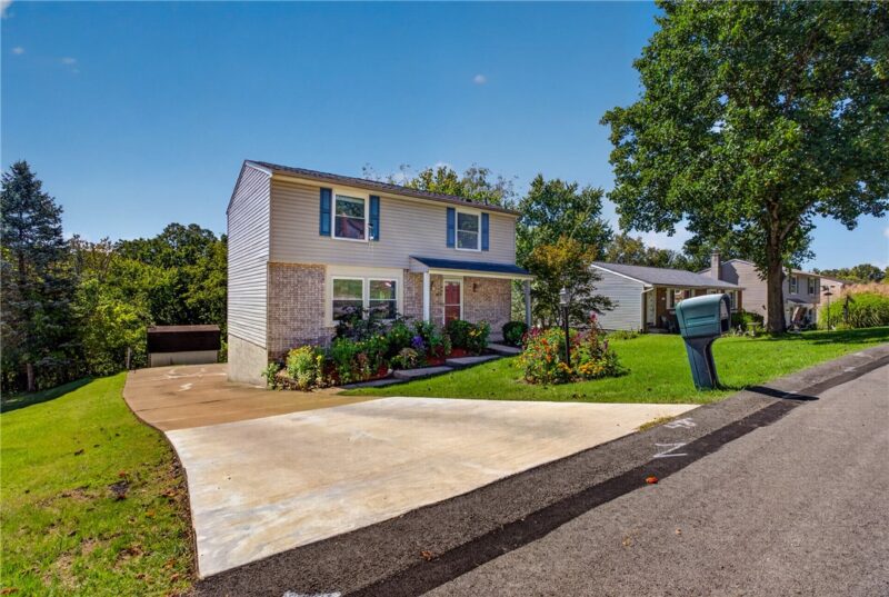 6555 Quaker Dr — photo 5