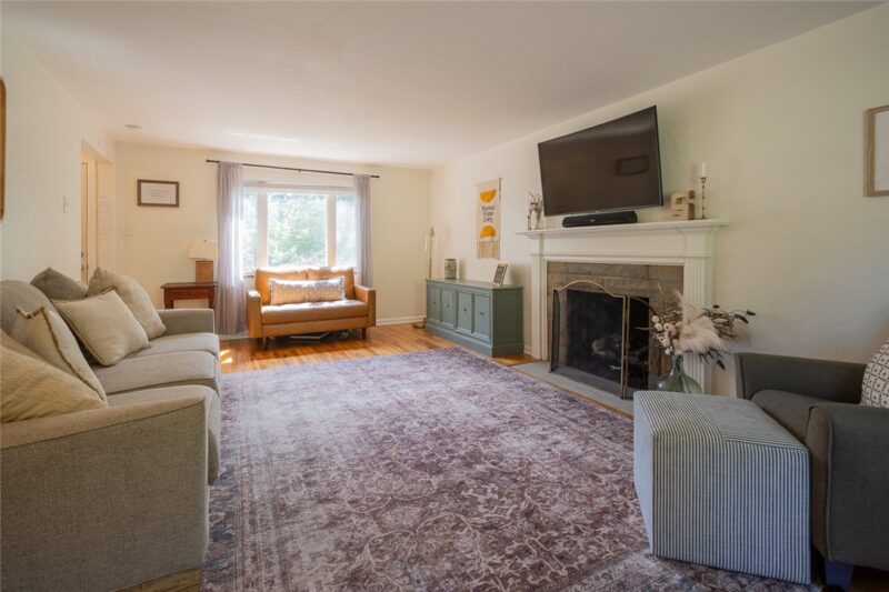 131 E Bruceton Rd — photo 4