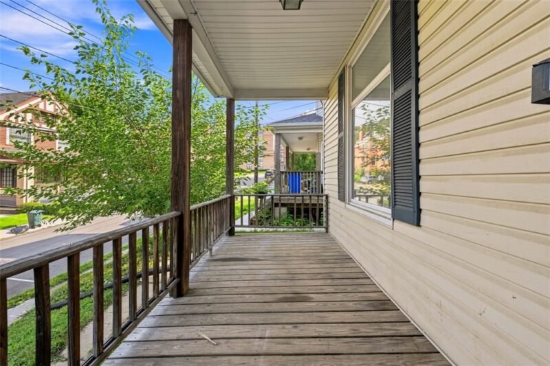 340-342 Mckinley Ave — photo 3