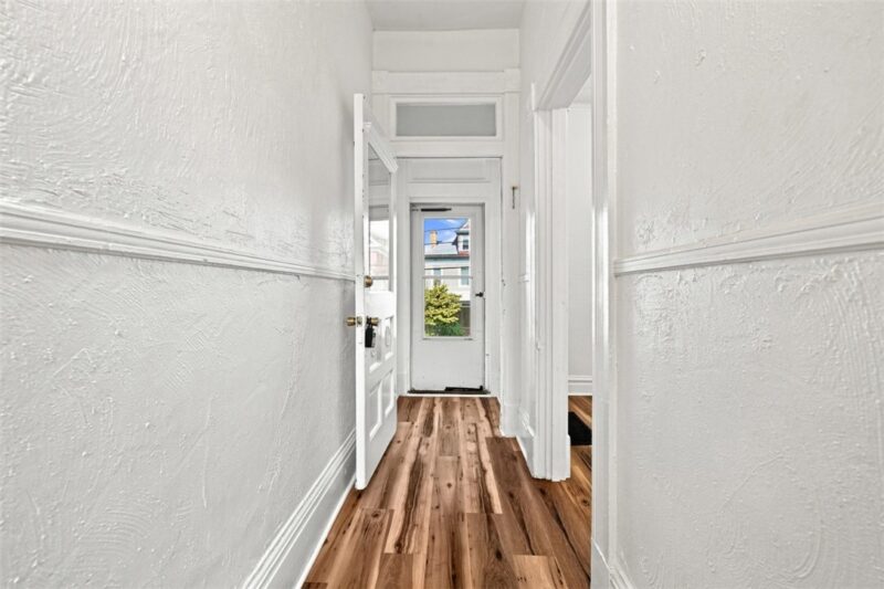 340-342 Mckinley Ave — photo 4