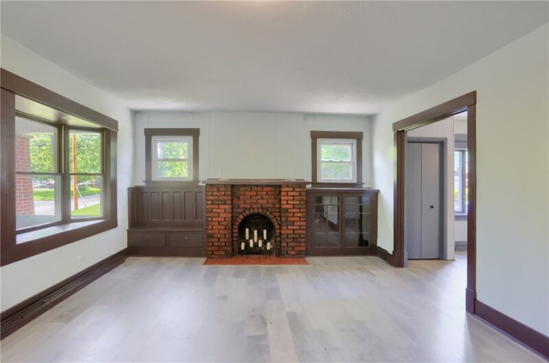 1919 Mercer Road — photo 5
