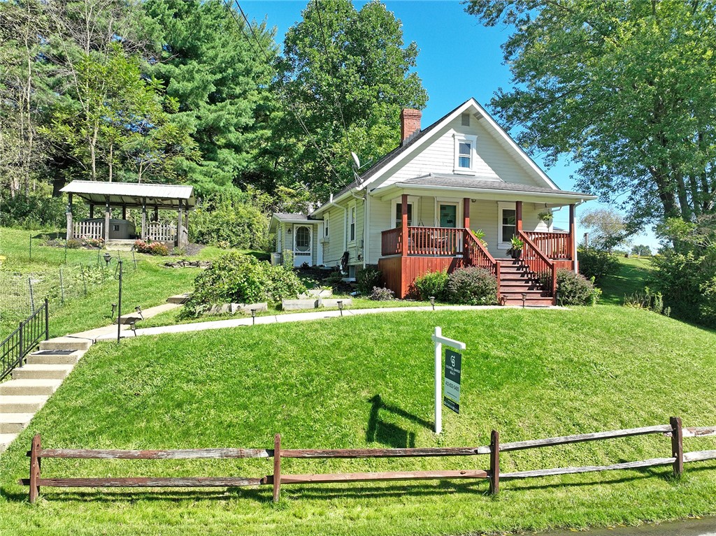 2 Vanceville Rd — photo 1