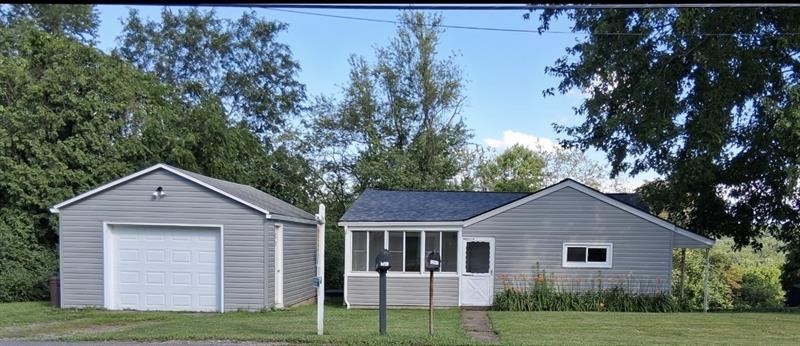 6365 Tuscarawas Rd — photo 1