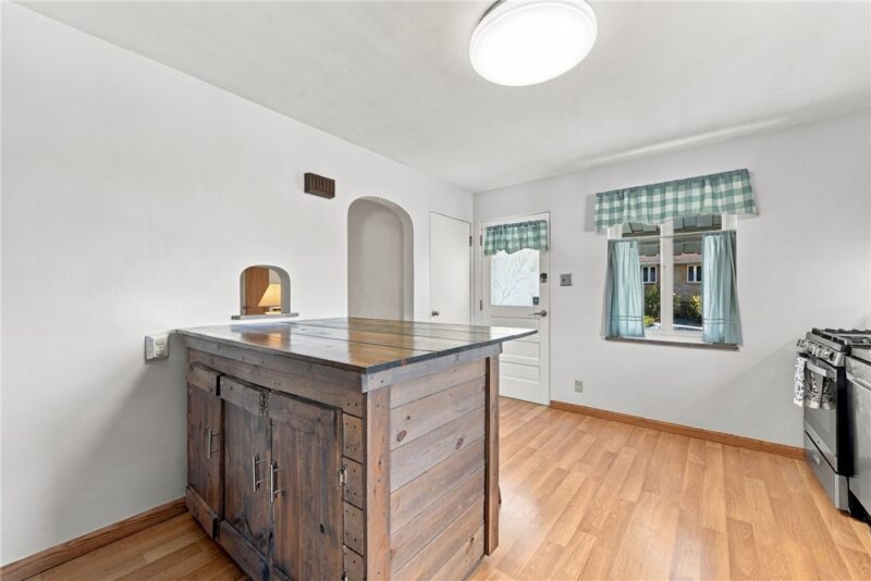 600 Maple St — photo 5