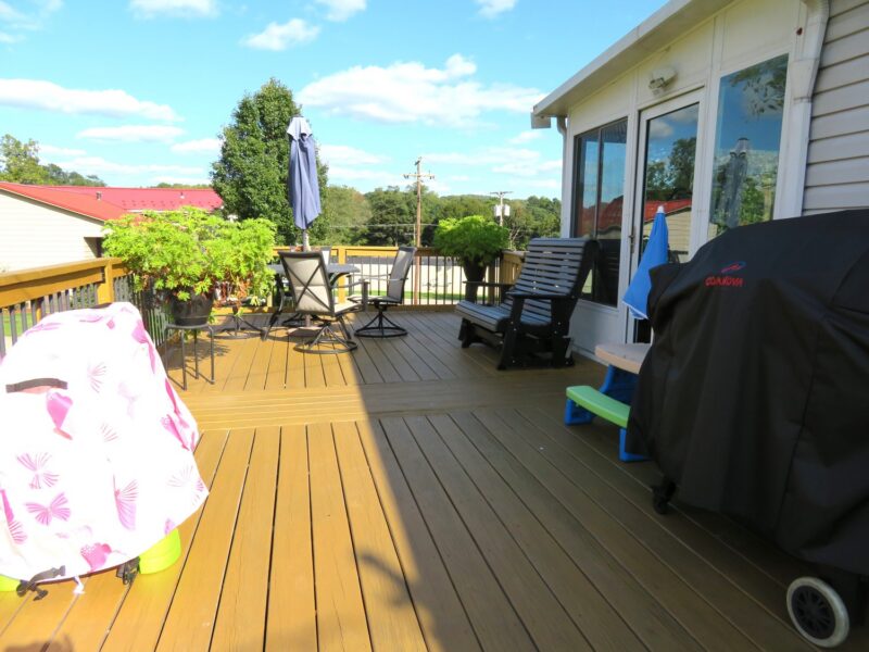 515 Clydesdale AVENUE — photo 3