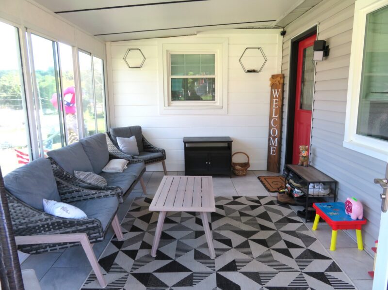 515 Clydesdale AVENUE — photo 4
