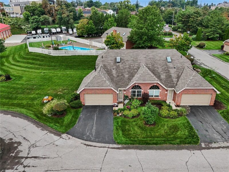 1504 Dunhill Court — photo 2