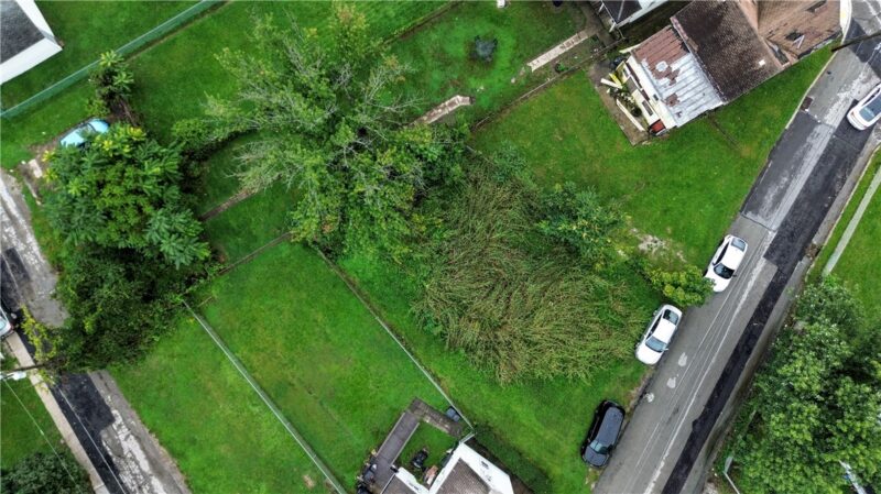 120 Grove Ave — photo 4