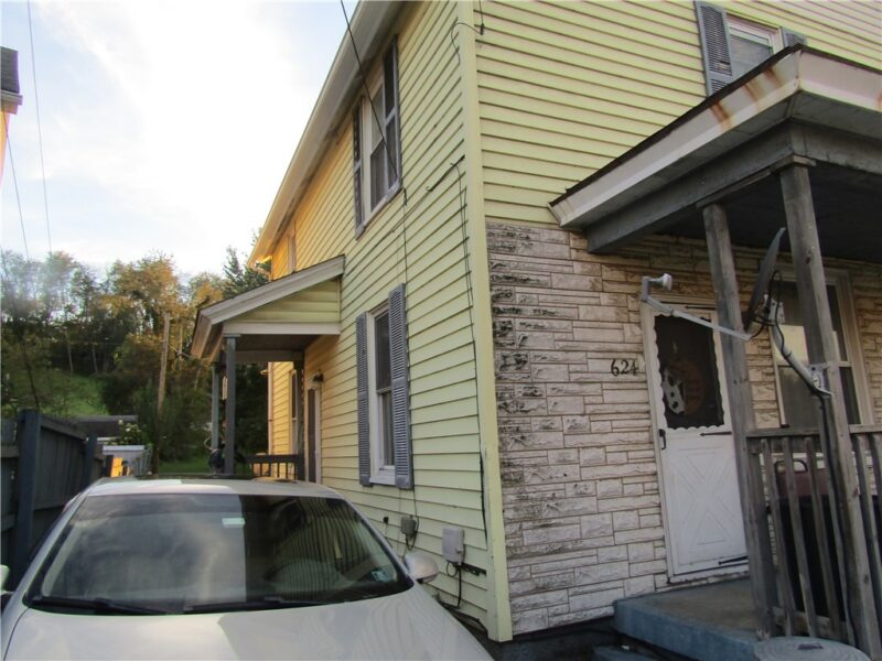 622-624 Kingview Rd — photo 2