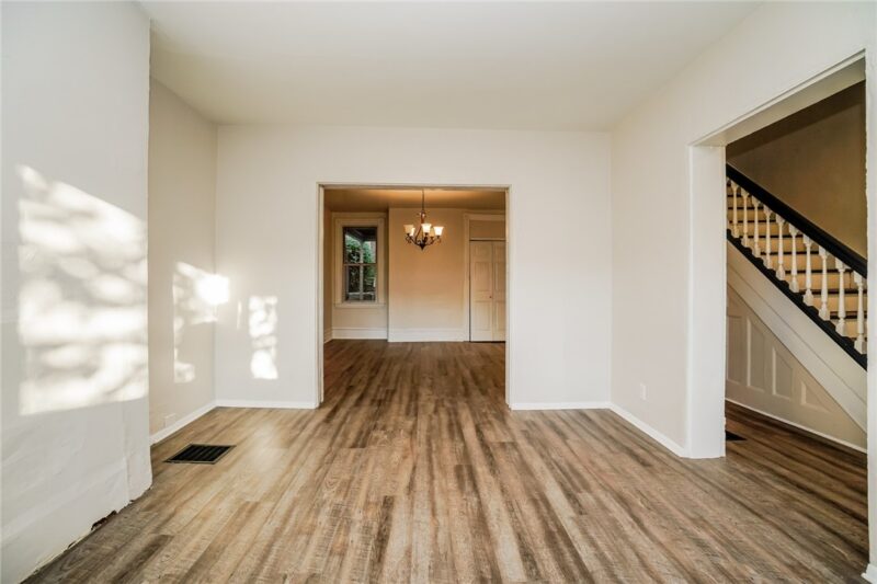 827 Southern Ave — photo 5
