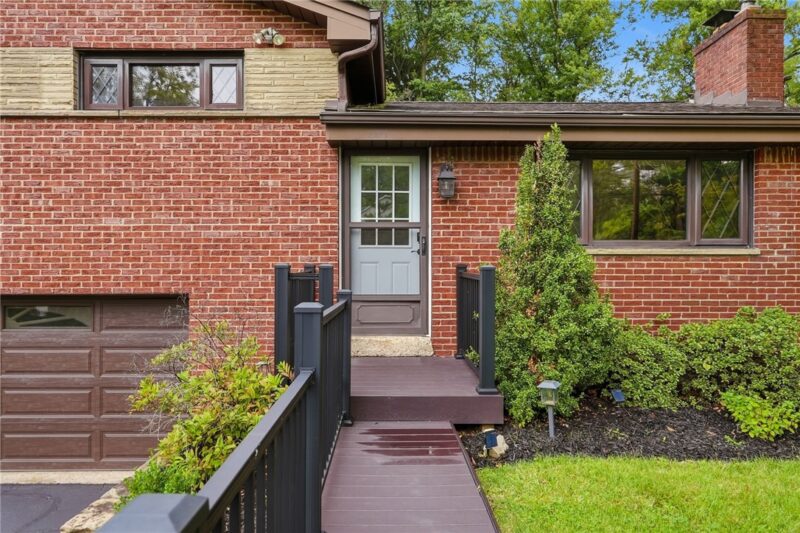 624 Fort Couch Rd — photo 6