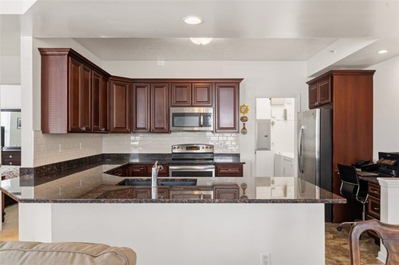 208 Adams Pointe Blvd 2 — photo 8