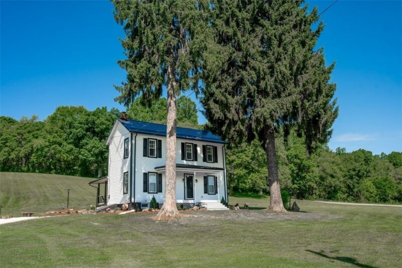 113 Johnson Rd — photo 2