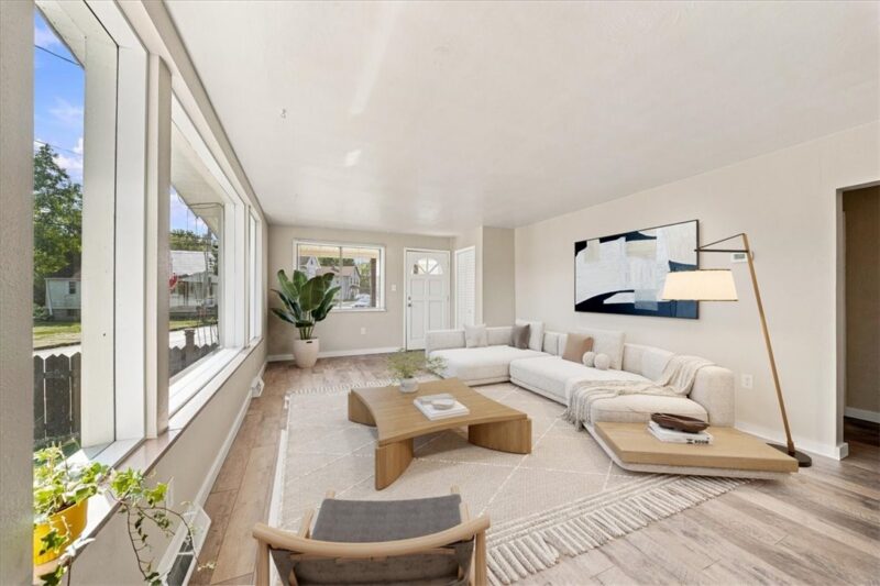 590 Jefferson St — photo 3