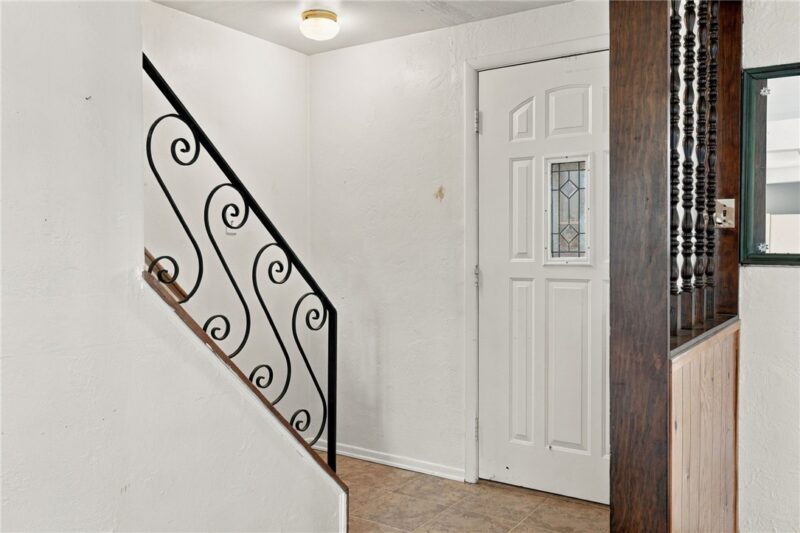 1301 Clara Ave — photo 6