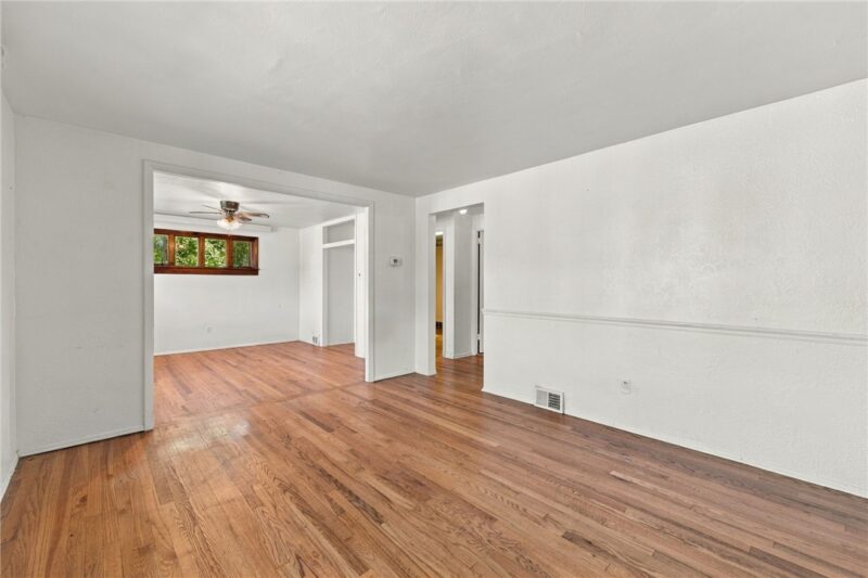 1301 Clara Ave — photo 7