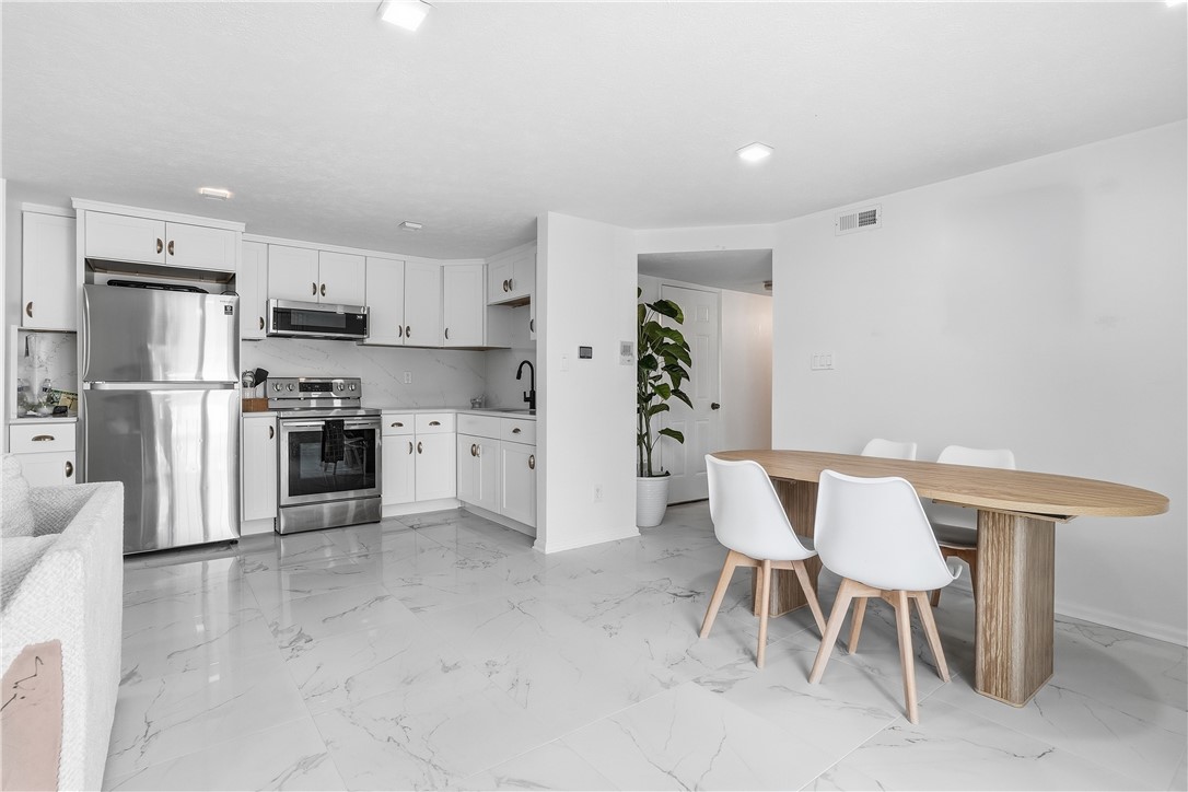 1616 Jefferson Ridge Dr — photo 1