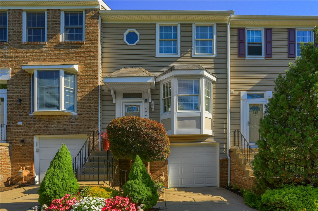 424 Parkridge Ln — photo 1