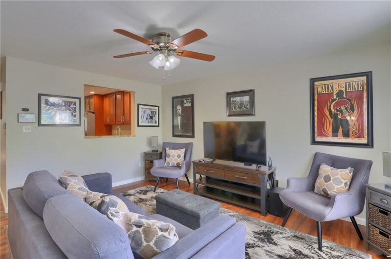 424 Parkridge Ln — photo 5