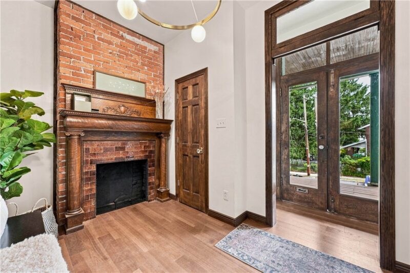631 Chislett St — photo 5