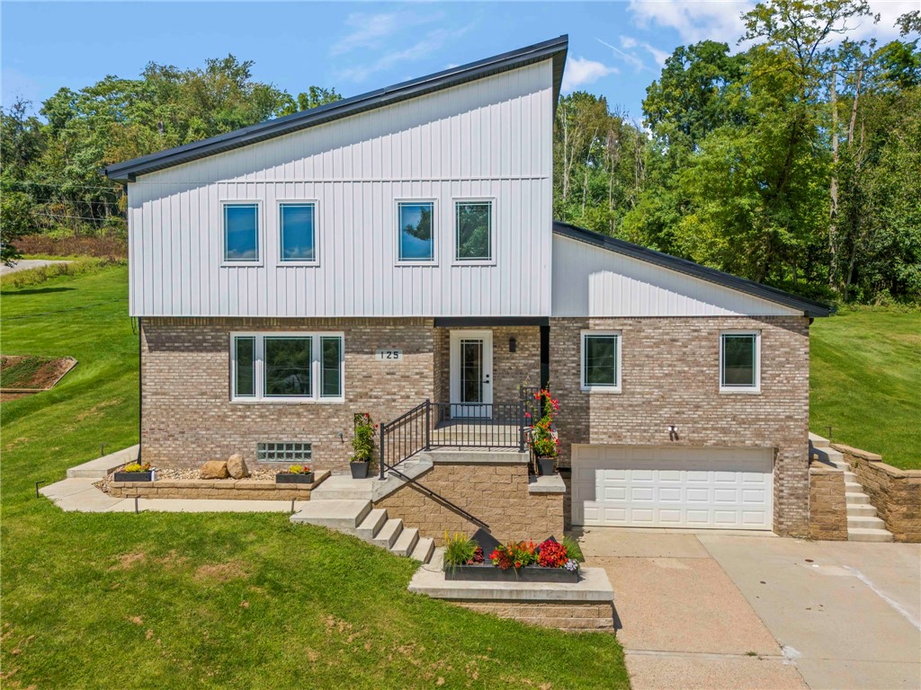 125 Fern Street — photo 1
