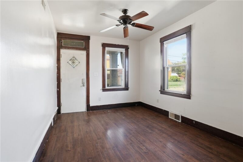 88 Vine St — photo 4