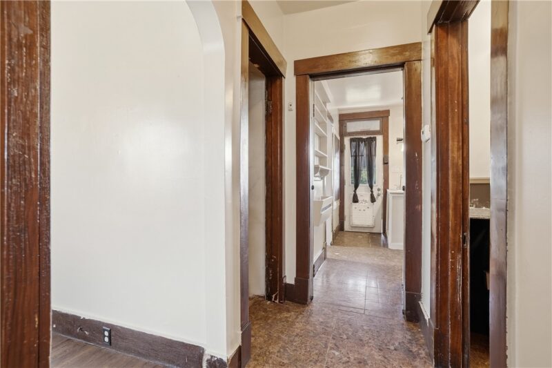 88 Vine St — photo 8