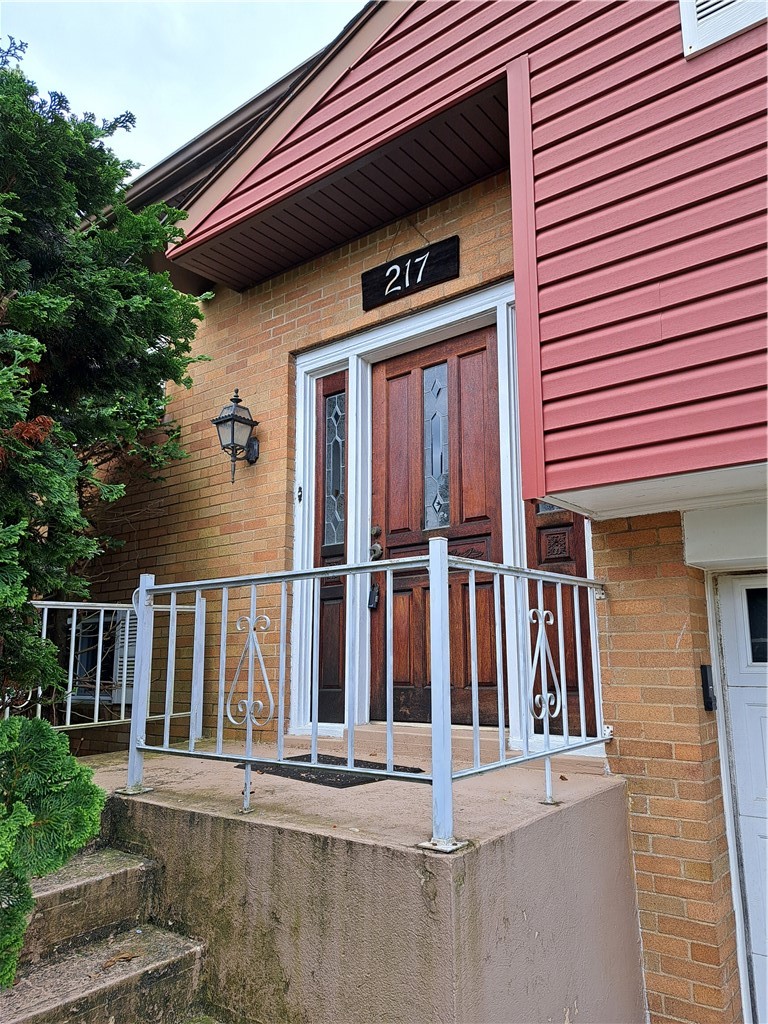 217 Richard Dr. — photo 3