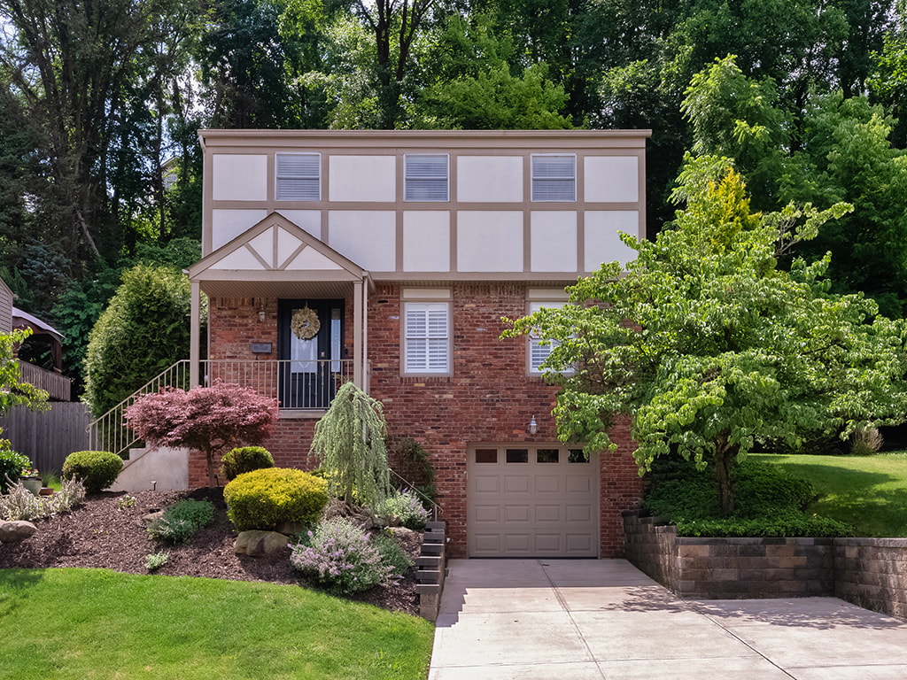 1385 Sturdy Oak DRIVE — photo 1