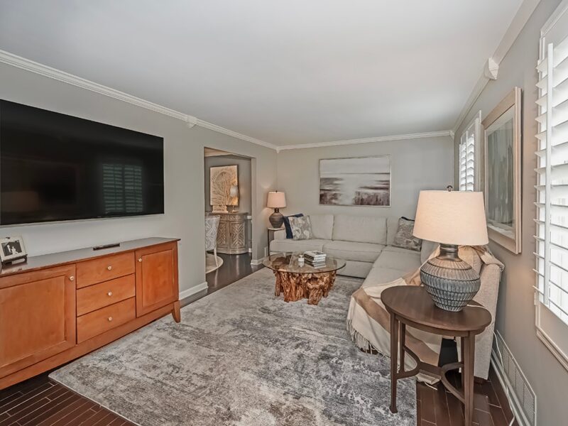 1385 Sturdy Oak DRIVE — photo 4