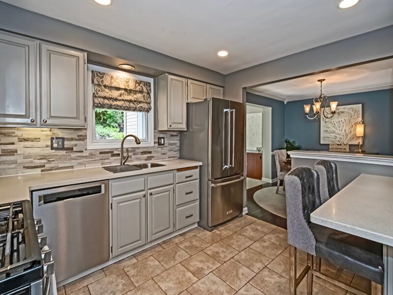 1385 Sturdy Oak DRIVE — photo 7