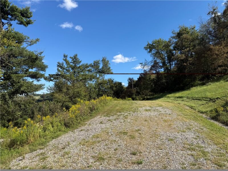 8655 Noblestown Rd — photo 4