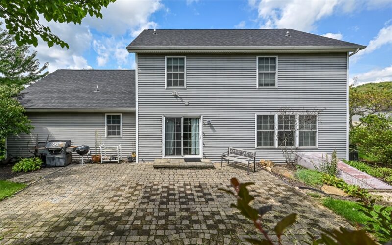1833 Porter St — photo 2