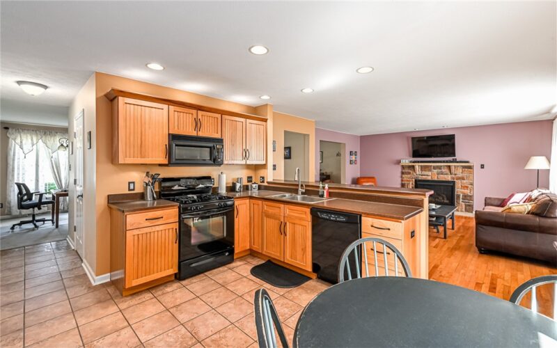 1833 Porter St — photo 8