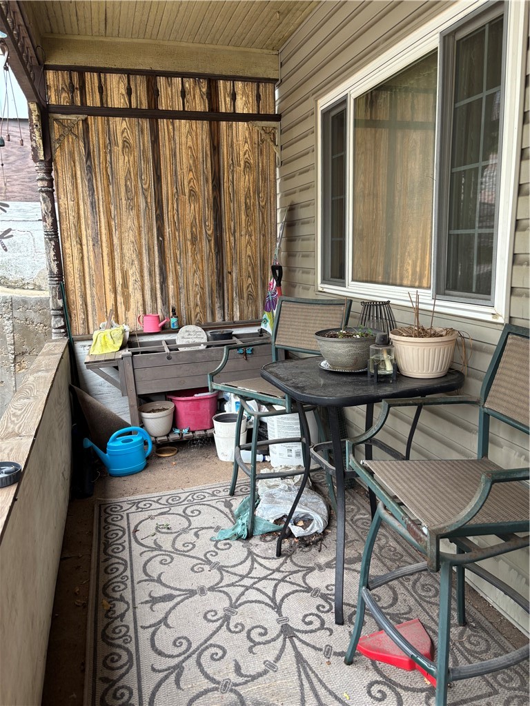 904 Coalmont Street — photo 2