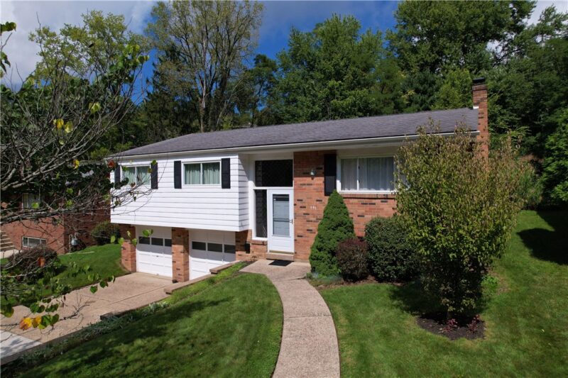 441 Springdale Dr — photo 3