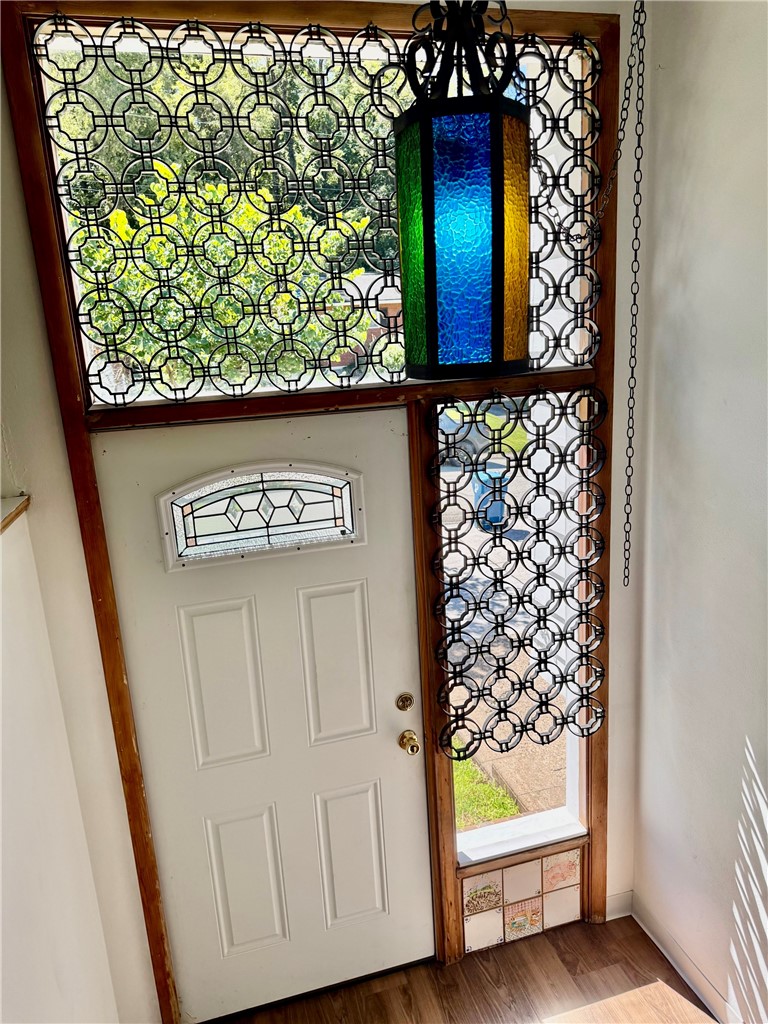 441 Springdale Dr — photo 8