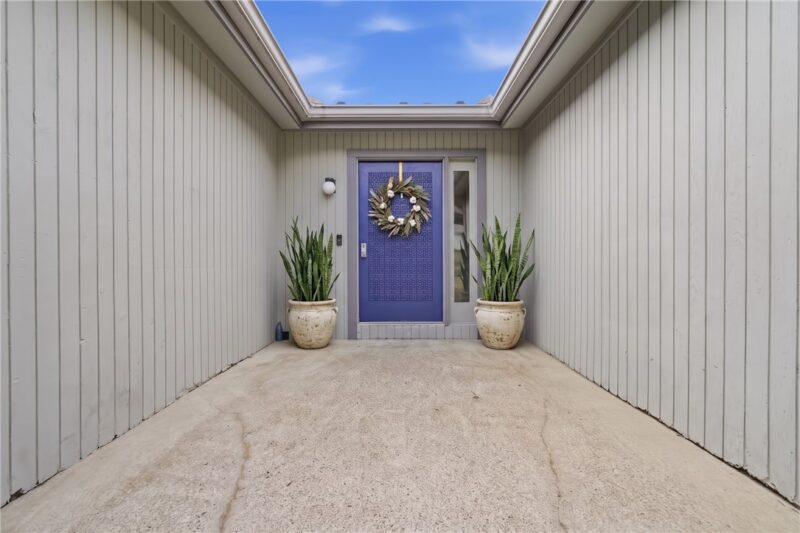 1446 Montgomery Rd — photo 2