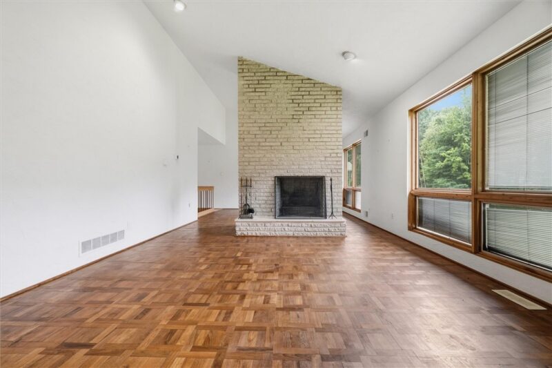 1446 Montgomery Rd — photo 7