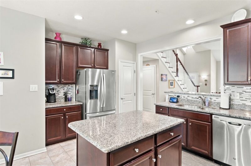 801 Village Club Drive — photo 6