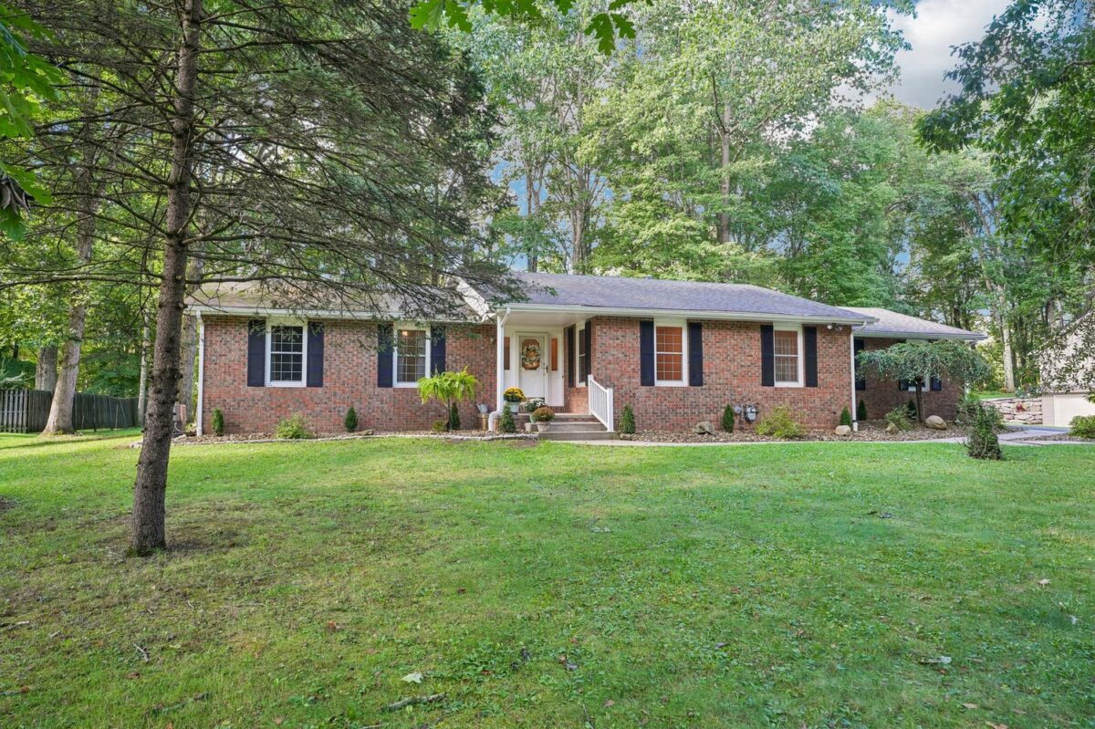 106 Longwell Drive — photo 1