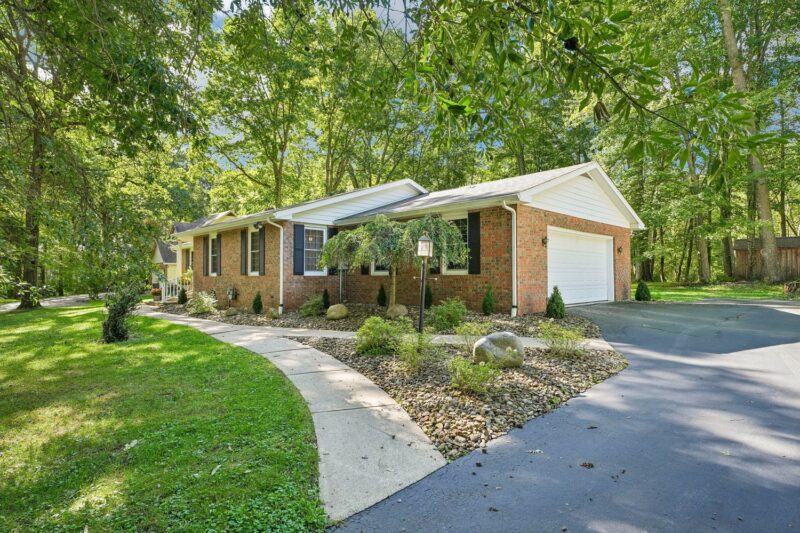 106 Longwell Drive — photo 2