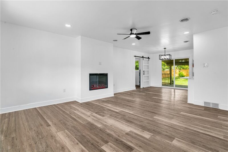 121 Franklin Avenue — photo 4