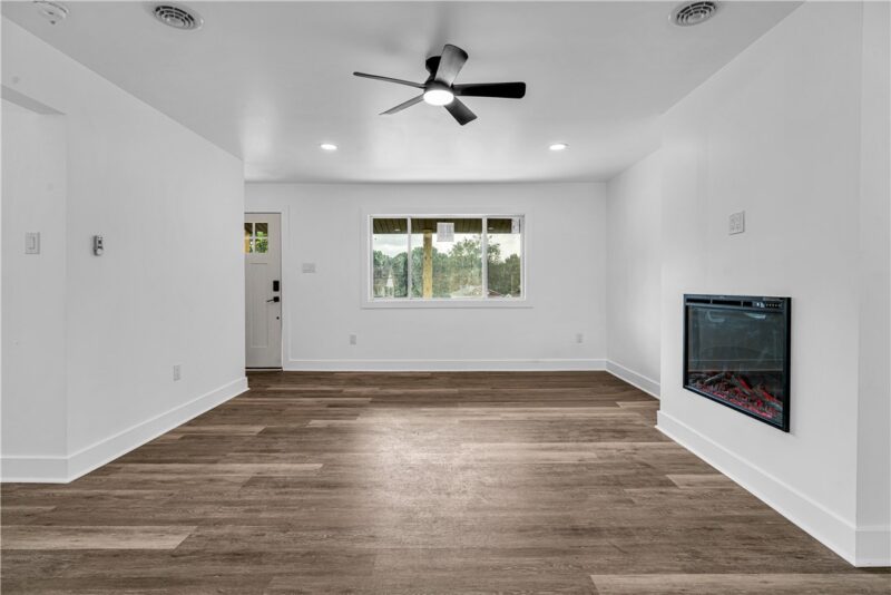 121 Franklin Avenue — photo 6